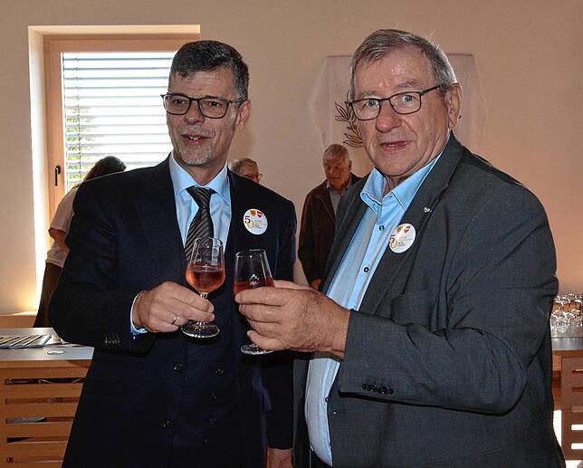 Bild 22: Bilder vom Empfang der Delegation aus Ensisheim im Markdorfer Rathaus (1/2)