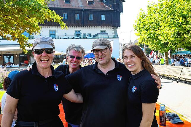 Bild 21: Alle Generationen feiern beim Konstanzer Seenachtfest 2025 gemeinsam