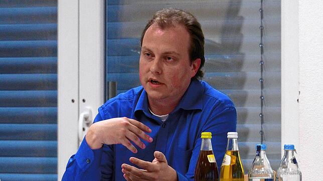 Leibertingens Kämmerer Daniel Bahr erläutert den Stand bei der Umsatzsteuerpflicht für Kommunen in der jüngsten Sitzung des ...