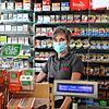 An der Donaueschinger Ran-Tankstelle ist man gewohnt, dass es mit manchen Besuchern Ärger gibt. Elisabeth Schneider arbeitet dort hinter ...