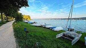 Am Strandweg in Allensbach sollen manche Boote von verdächtigen Personen gekennzeichnet worden sein.