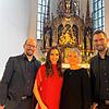 Anita Hofmann (Zweite von links) gastiert in der St. Nikolaus Kirche in Markdorf, bei einem Konzert mit (von links) Florian Tobisch, ...
