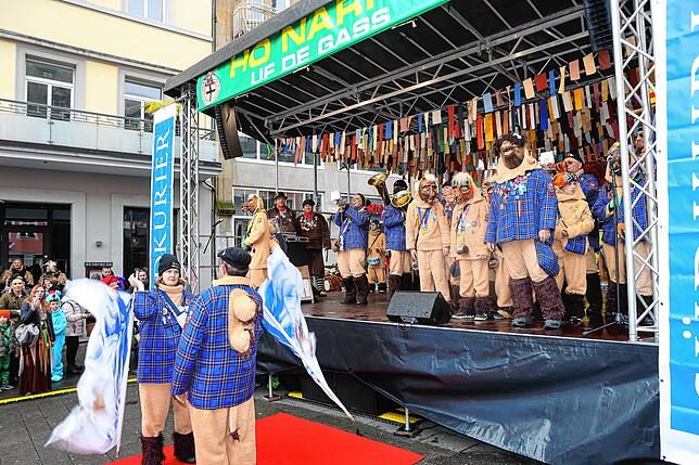 Bild 5: Straßenfasnacht 2025 in Konstanz: Narren erobern die Marktstätte – Die Highlights in Bildern!