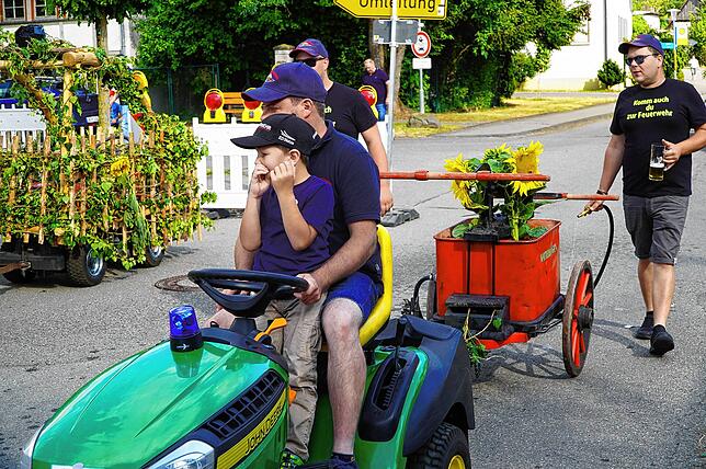 Bild 10: Das Dorffest in Tengen-Watterdingen ist eröffnet
