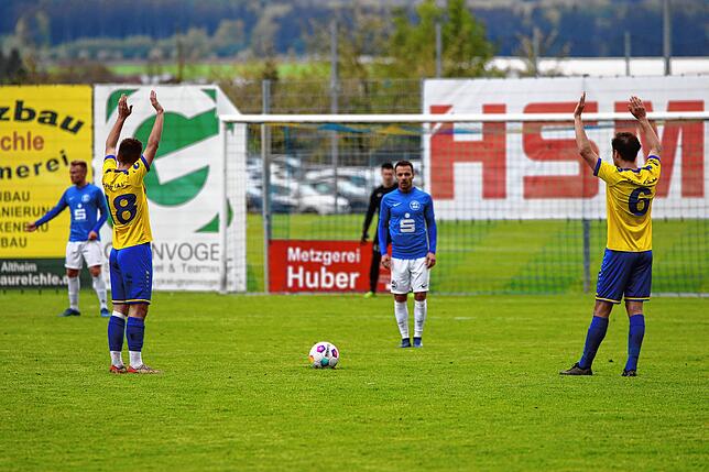 Bild 12: Intensives Unentschieden! Die Bilder vom Landesliga-Duell SpVgg F.A.L. gegen Hegauer FV
