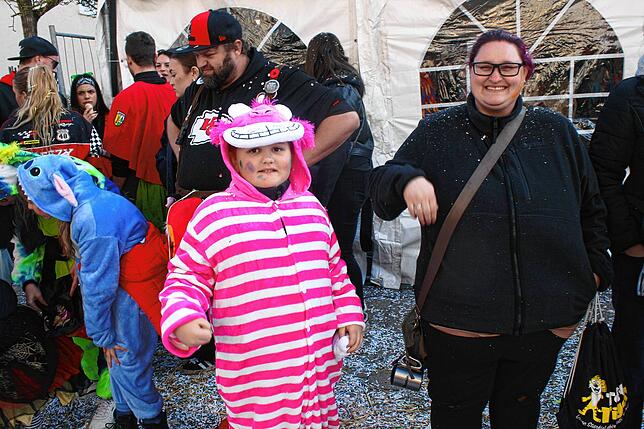 Bild 10: Gute Laune beim Fastnachtsumzug 2025
