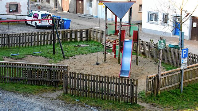Auch die Stadt Pfullendorf sperrt alle Kinderspielplätze, Bolzplätze und Grillstellen in der Stadt und den Ortsteilen ab dem 1. April.
