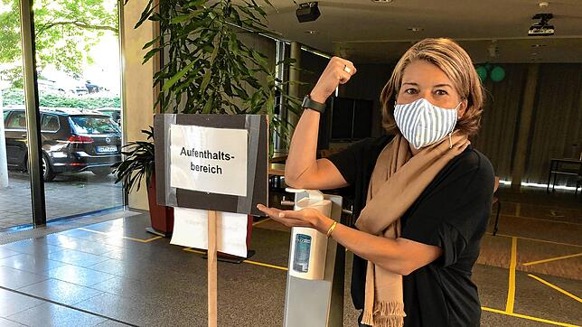 Die Hygienemaßnahmen zum Schutz vor einer Ansteckung mit dem Corona-Virus bleiben an allen Schulen in der Region bestehen. Lisa Bosch, ...