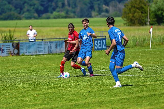 Bild 21: TuS Stetten siegt mit 2:1 beim FC Hochrhein – und wir haben Fotos!