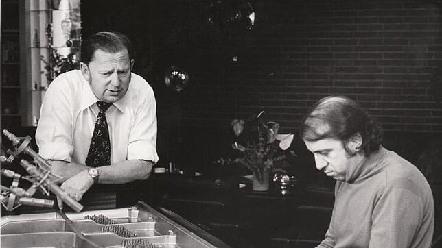 Hans Georg Brunner-Schwer, Villinger Tonmeisterlegende, wäre im Juli ebenfalls 90 geworden. Viele große Pianisten wurden von ihm ...