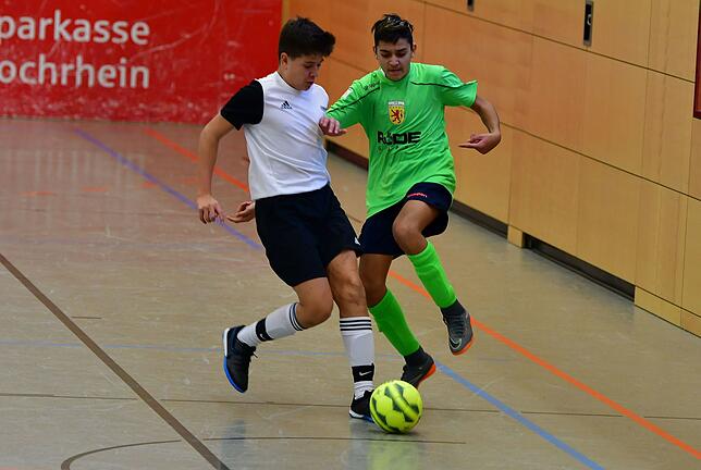 Bild 13: Zweite Garnitur des Gastgebers ist chancenlos beim 1:10 gegen den FC Wehr