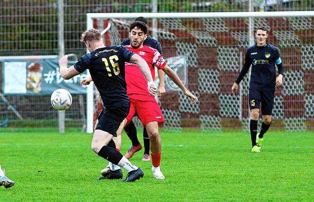 Bild 30: FC RW Salem gewinnt Landesligaspitzenspiel gegen FC Pfaffenweiler. Wir haben die besten Bilder!