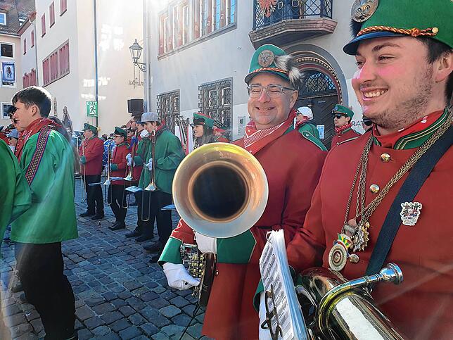Die Harmonie startet gleich &ndash; und freut sich.