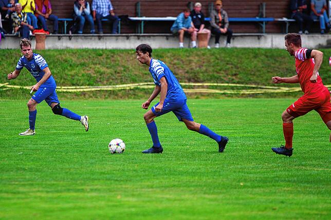 Bild 28: Spvgg. Wutöschingen siegt 4:1 beim FC Dettighofen – und wir haben Bilder!
