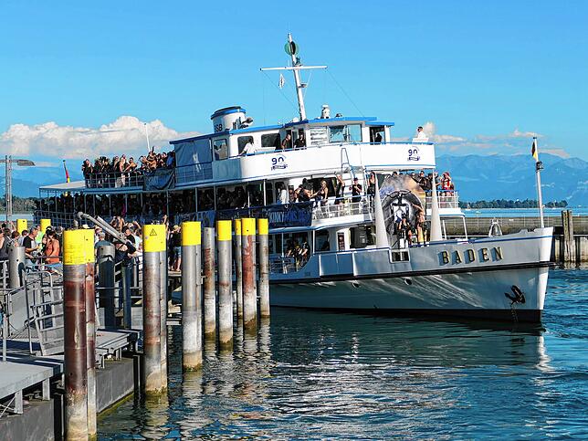 Bild 2: "Leinen los" für das Torture Ship: Das berühmteste BDSM- und Fetisch-Schiff auf dem Weg nach Konstanz