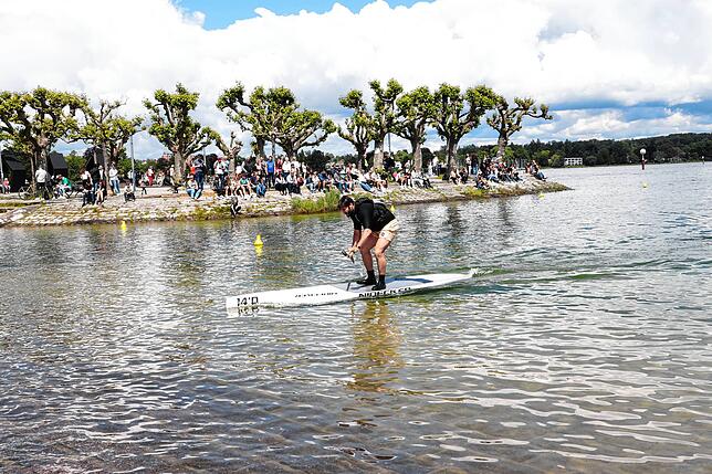Bild 29: Auf zum SUP-Rennen! Bei der Bodenseewoche 2024 messen sich die Paddler im Wettstreit