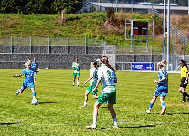 Bild 9: Unsere große Bildergalerie zum DFB-Pokal-Spiel der U17-Juniorinnen des Hegauer FV
