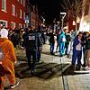 Nicht nur an der Fastnacht ist es in der Färberstraße abends oft laut, wie hier im Februar 2022. Auch unterm Jahr nehmen die Klagen in ...