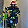 In voller Montur mit Atemschutzgeräten bezwingen zahlreiche Feuerwehrleute die 1390 Stufen. Das schnellste Team schaffte es in knapp 14 ...