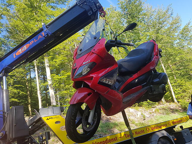 Mit dieser Maschine verunglückte ein 73-jähriger Schweizer am Samstag letzte Woche zwischen Hochsal und Laufenburg tödlich.