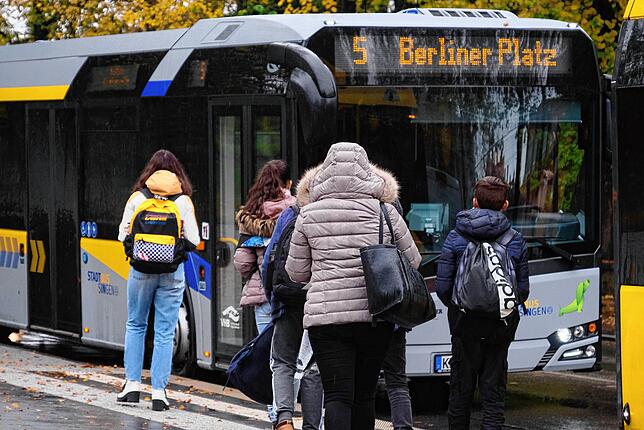 Die Singener Buslinien, wie auf dem Bild eine Verbindung in die Südstadt, werden von Schülern und Erwachsenen gut genutzt.