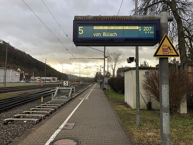 Die S-Bahn in die Schweiz fährt planmäßig vom Gleis 5 des Waldshuter Bahnhofs.