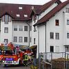 Die Feuerwehr Lauchringen bei einem Einsatz in der Hintergasse. Ein Verletzter muss aus dem Haus geholt werden.