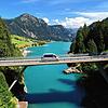 Urlaub mit Aussicht: Ein Camper-Van von Hymer. Die Hymer-Gruppe hat vor allem in dem Segment der Camper-Vans, ein zum Wohnmobil ...
