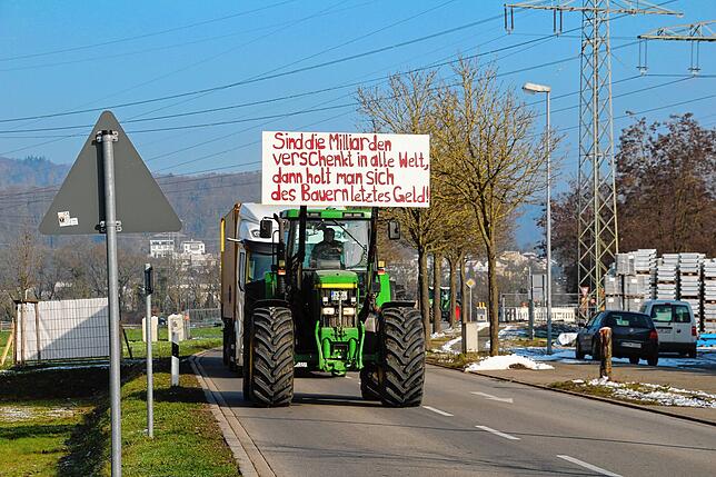 Bild 19: Korso mit 450 Fahrzeugen und Abschlusskundgebung &ndash; Das sind die Bilder