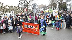 Bild : Fasnachtsumzug 2025 in Kreuzlingen: Hier feiern Deutsche und Schweizer gemeinsam