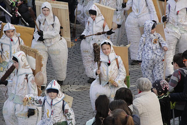 Bild 40: Bilder vom großen Kinderumzug von oben – Teil 1