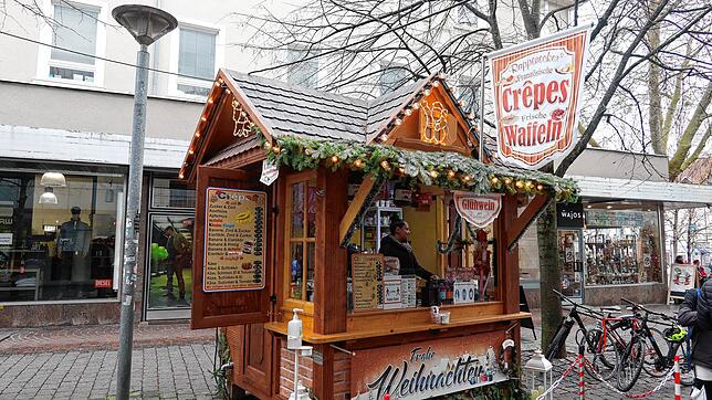 Einer der Stände der Familie Rappenecker ist wie im vergangenen Jahr wieder vor dem Karstadt am Augustinerplatz zu finden.