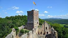 Ausflugstipp: Burg Rötteln
Eine der größten und imposantesten Burgruinen Südbadens. Mit einer Länge von 300 Metern und einer Breite von ...