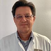 Dr. Markus Umhau, Leitender Arzt der Transfusionsmedizin sowie Ärztlichter Leiter der Blutspendezentrale an der Uniklinik Freiburg.