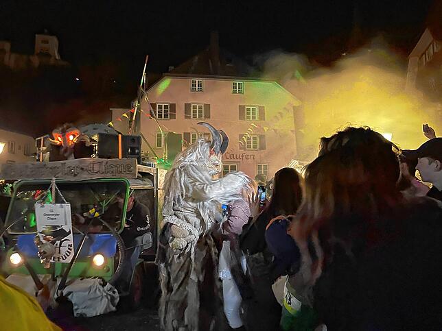 Bild 24: Die besten Bilder vom Nachtumzug &bdquo;Häxefüür&ldquo; in Laufenburg