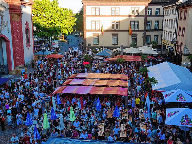 Bild 1: So schön war es am Brückenfest in Bad Säckingen