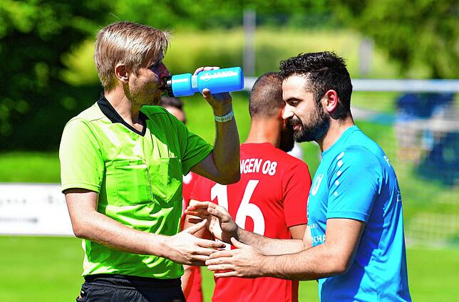 Bild 9: FC Erzingen fegt den FC Tiengen 08 mit 8:1 vom Platz &ndash; und wir haben Bilder!