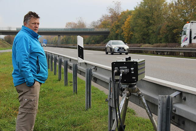 Bild 3: Auf Raserjagd: Unterwegs mit der Autobahnpolizei auf der A81