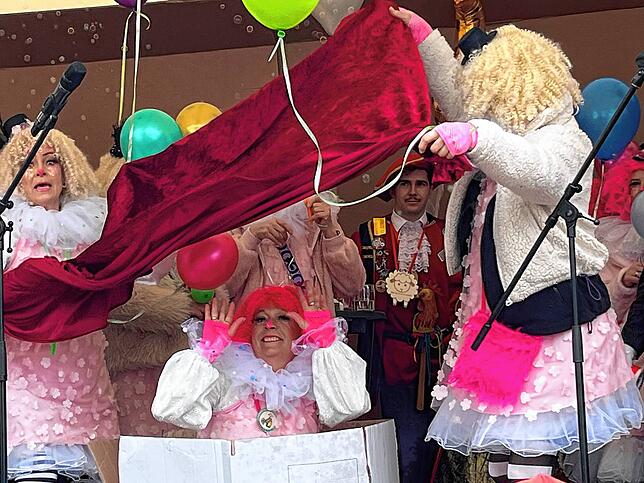 Bild 10: Immenstaad: So feierte das Prinzenpaar seine närrische Hochzeit am Schmotzigen Dunschtig