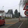 Auf der Ensisheimer Straße steht für Fußgänger bis auf Weiteres eine provisorische Ampelanlage. Auf diesem Straßenabschnitt gilt ...