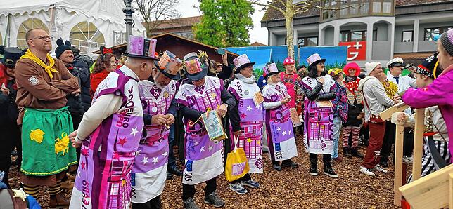 Bild 4: Vom Narrendorf in den Winzerkär