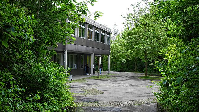Einstimmig beschlossen die Stadträte im Verwaltungsausschuss, dass es einen neuen Grundschulstandort Hallerhöhe in Schwenningen geben ...