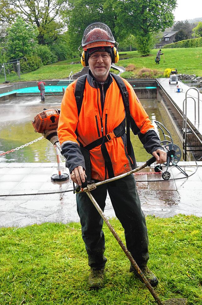 Harald König engagiert sich im Förderverein, obwohl er selbst selten schwimmen geht, wie er sagt.