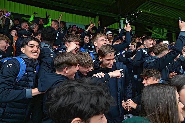 Bild 28: So feiern die Fans den Aufstieg des FC 08 Villingen