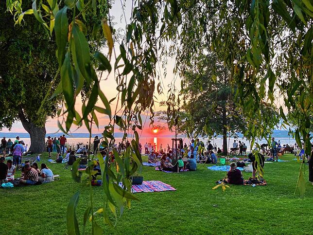 Vier Tage voller Unterhaltung und Musik: Vom 17. bis 20. Juni 2025 lädt die Gemeinde Uhldingen-Mühlhofen bereits zum dritten Mal zum ...