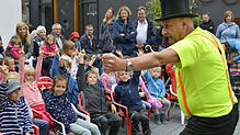 Unterhaltung für die Kinder auf dem Gerberplatz: Mischter Toskana (Foto) und andere Künstler sorgen für kurzweilige Unterhaltung beim ...