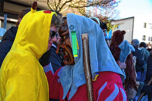 Bild 10: Bilder vom Narrenbaumsetzen mit vorangegangenem Umzug in Daisendorf