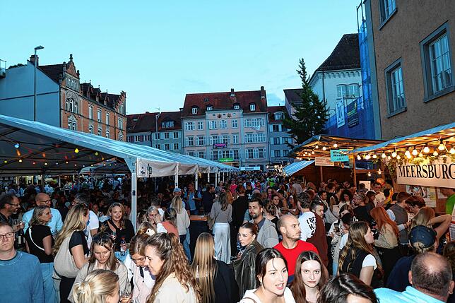 Bild 9: Sonne, Wein und gute Laune - hier gibt es die schönsten Fotos vom Weinfest 2025