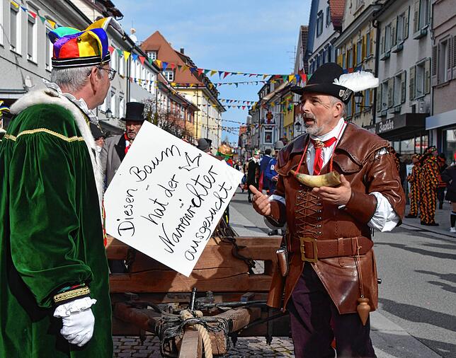 Bild 2: Bilder vom Narrenbaum-Setzen in Stockach Teil 1