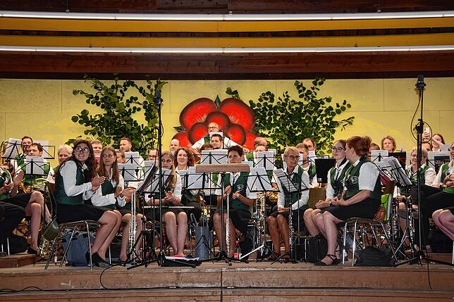 Bild 31: Rosentage in Nöggenschwiel - hier sind alle Bilder vom Fest
